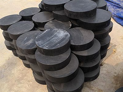 凉山板式橡胶支座由若干层橡胶片与薄钢板经加压硫化
